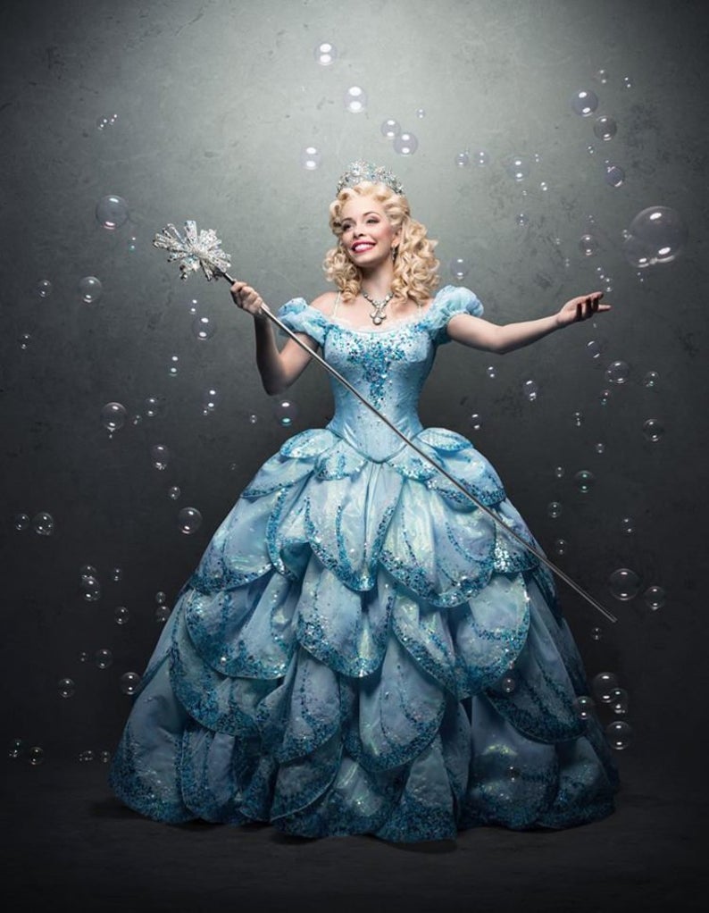 glinda the good witch costume from oz the great and powerful