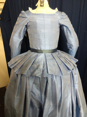 Schuyler Sisters 18th century gown