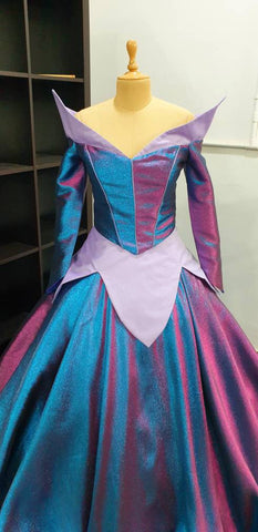 Color changing aurora costume