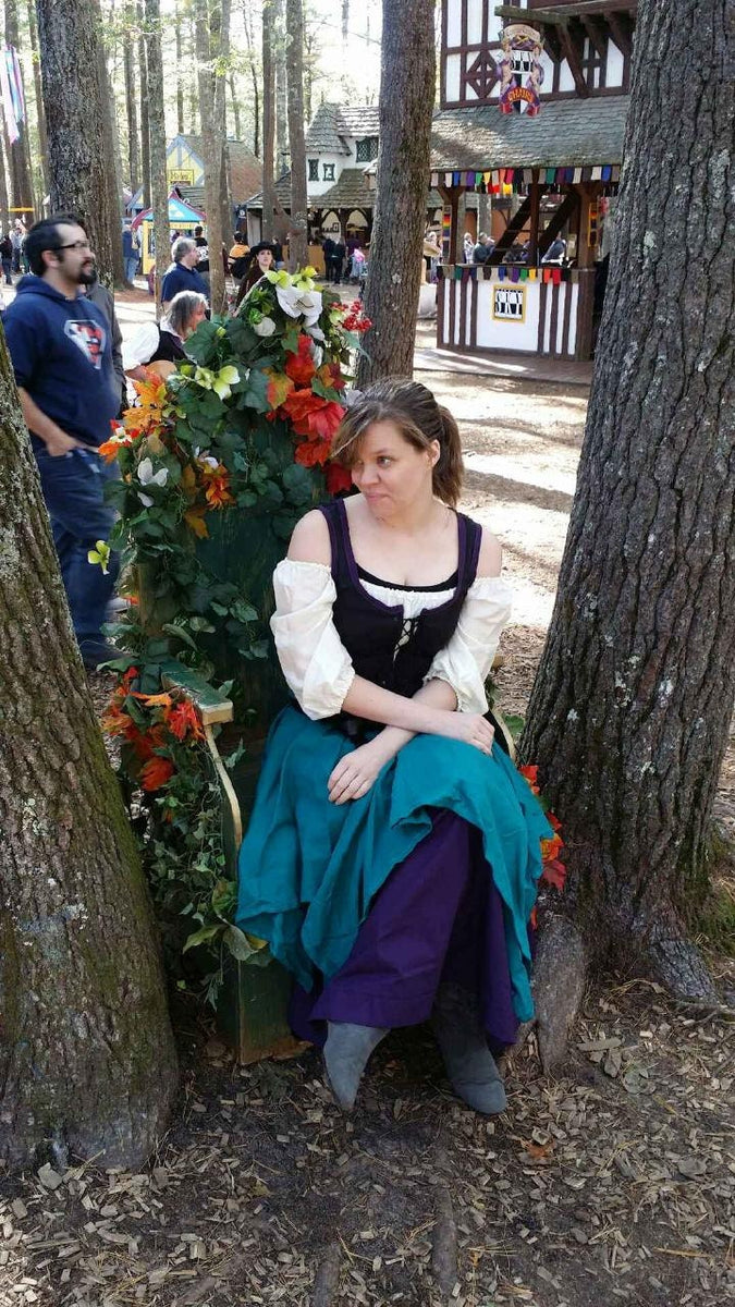 Renaissance Faire Wench – Cosplayrr